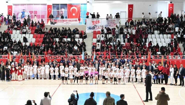 Bozüyük’te 19 Mayıs Atatürk’ü Anma, Gençlik ve Spor Bayramı coşkuyla kutlanıyor
