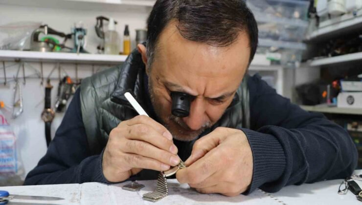 Büyük mekanizmadan kol saatlerine saatçilik mesleğinin sabır isteyen yolculuğu