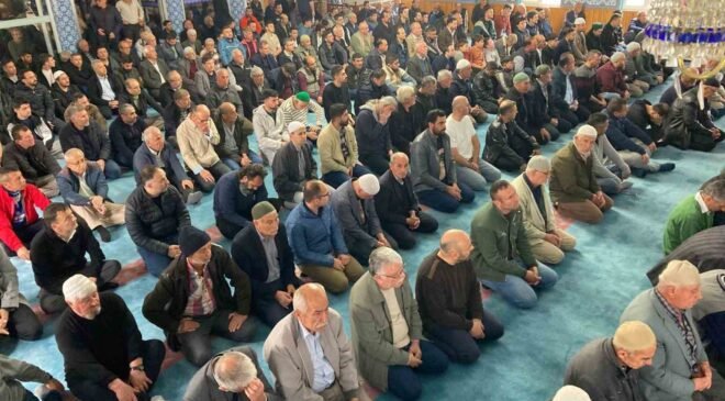 Dazkırı’da cami temeli atılıp, hacı adayları bilgilendirildi