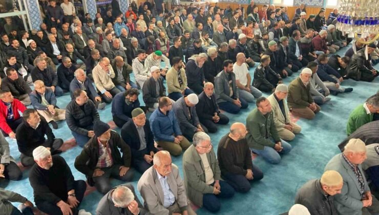 Dazkırı’da cami temeli atılıp, hacı adayları bilgilendirildi