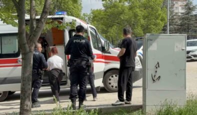 ’Erkek arkadaş’ kavgasında 3 kız bıçakla yaralandı