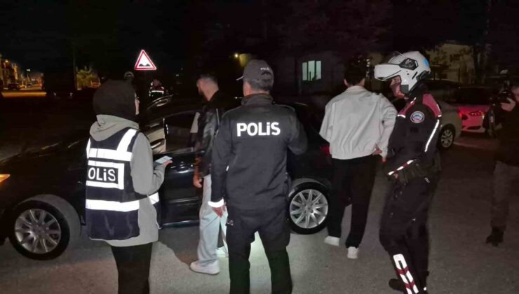 Eskişehir’de asayiş uygulamasında 298 şahıs ve 114 araç sorgulandı