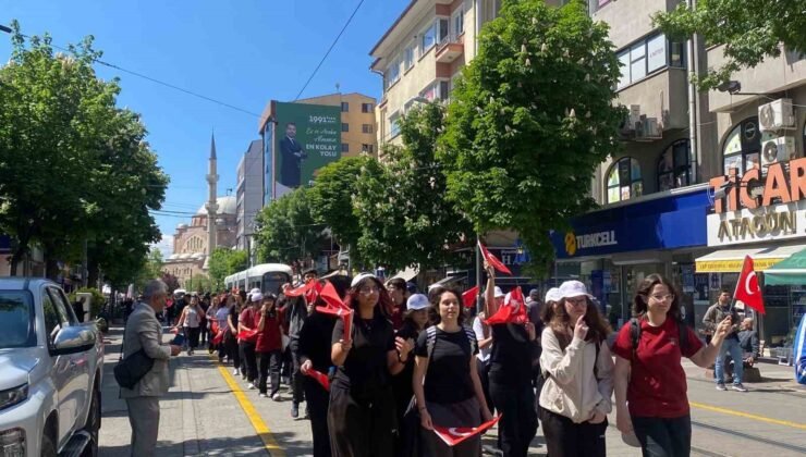 Eskişehir’de ’Gençlik Haftası’ coşkusu