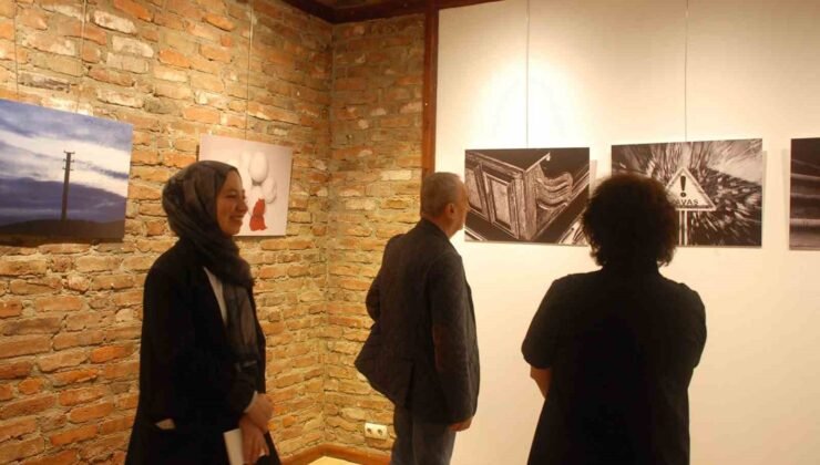 Eskişehir’de ’Sanat ve Beyin Aynı Sahnede’ fotoğraf sergisi açıldı