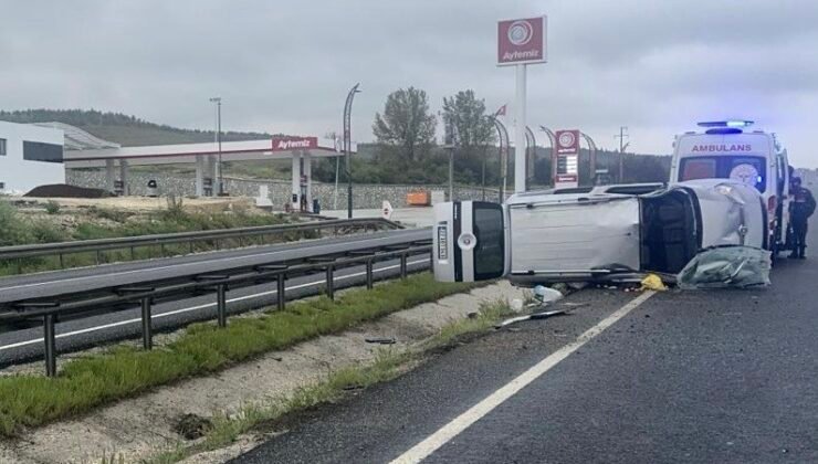 Eskişehir’de ıslak yolda kontrolden çıkan araç yan yattı: 4 yaralı