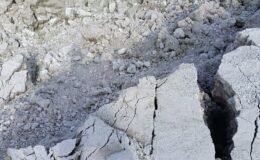 Eskişehir’de toprak kayması korkuttu