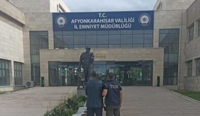 FETÖ’den 6 yıl 3 ay hapis cezasıyla aranan şahsı polis yakaladı