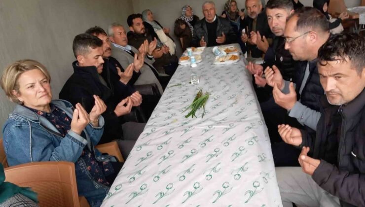 Gedikevi köyünde yağmur ve şükür duası yapıldı