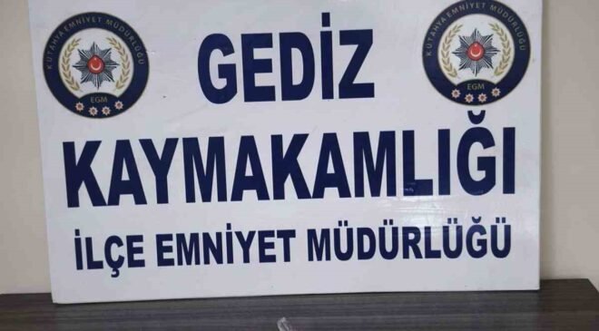 Gediz’de polis uyuşturucuya geçit vermiyor
