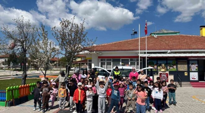 Geleceğin sürücülerine güvenli trafik anlatıldı