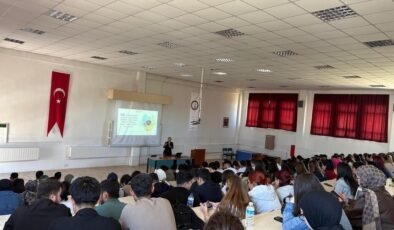 Hisarcık MYO’da “Gençlik İçin Rehberlik ve Farkındalık Buluşmaları” konulu eğitim düzenlendi