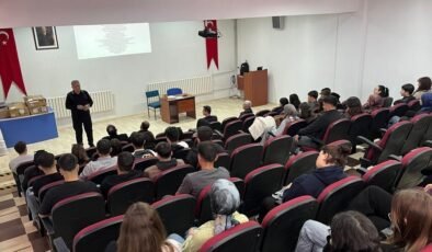 Hisarcık MYO’da  “İSG Kariyer Köprüsü: Okuldan Sahaya” başlıklı söyleşi düzenlendi