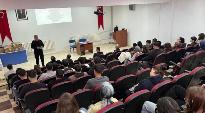 Hisarcık MYO’da  “İSG Kariyer Köprüsü: Okuldan Sahaya” başlıklı söyleşi düzenlendi