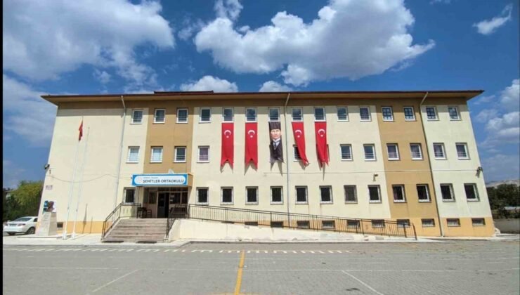 Hisarcık Şehitler Ortaokulu e-Twinning Okulu oldu