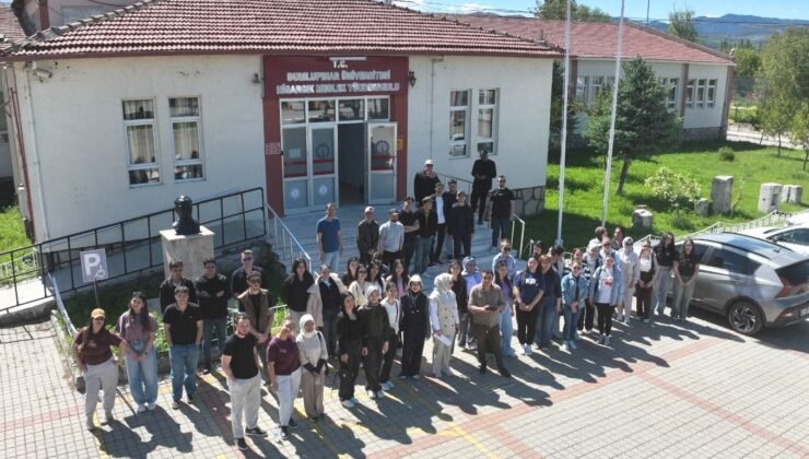 Hisarcık’ta ’Ölçme Aletlerinin Kullanımı ve Drone ile Harita Uygulaması’ konulu konferans verildi