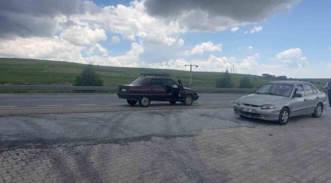 İki otomobilin çarpıştığı kazada bir kişi yaralandı