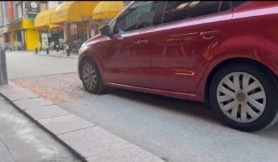 Kapatılmayan altyapı çukuru sürücüleri mağdur ediyor