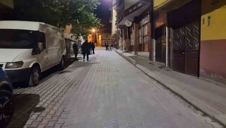 Kütahya Domaniç’te gece yarısı peş peşe iki deprem meydana geldi