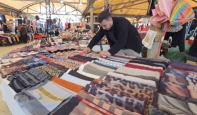 Kütahya’da ’Bayram pazarı’ hareketliliği başladı