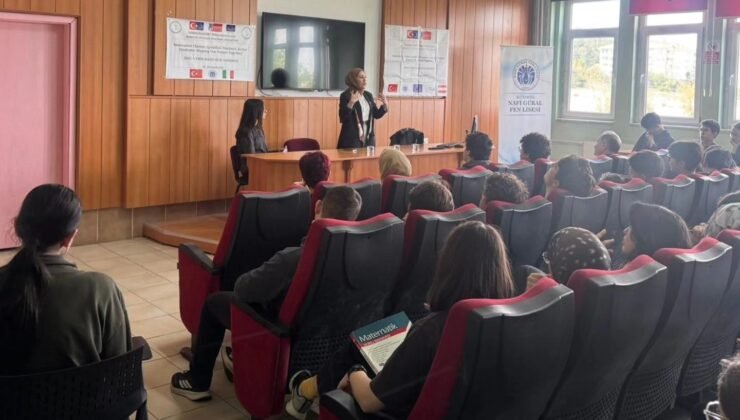 Kütahya’da fen lisesi öğrencilerine avukatlık mesleği tanıtıldı