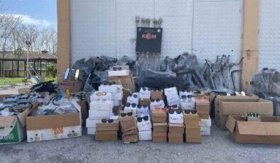 Kütahya’da kaçakçılık operasyonu, binlerce kaçak ürün ele geçirildi