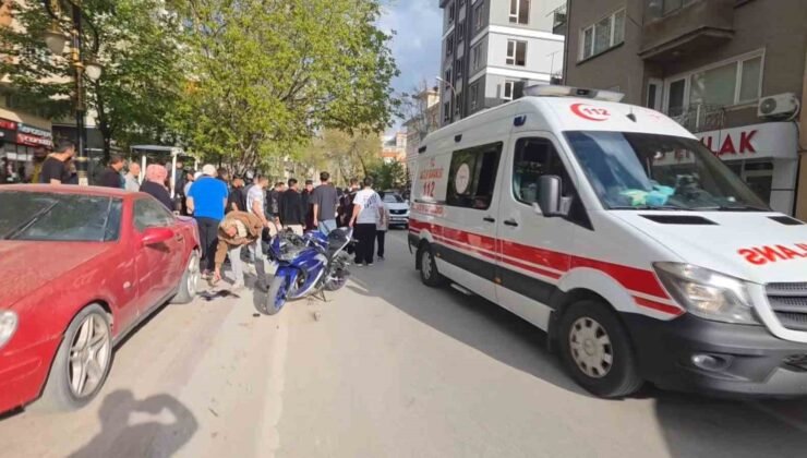 Kütahya’da motosiklet yayaya çarptı: 2 yaralı