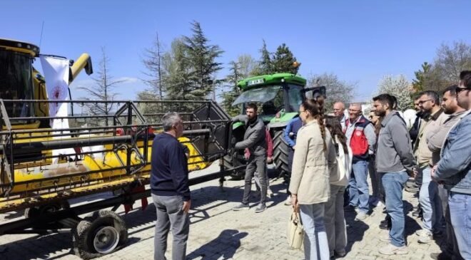 Kütahya’da ziraat mühendislerine “Biçerdöver Kontrolörü Yetiştirme” kursu