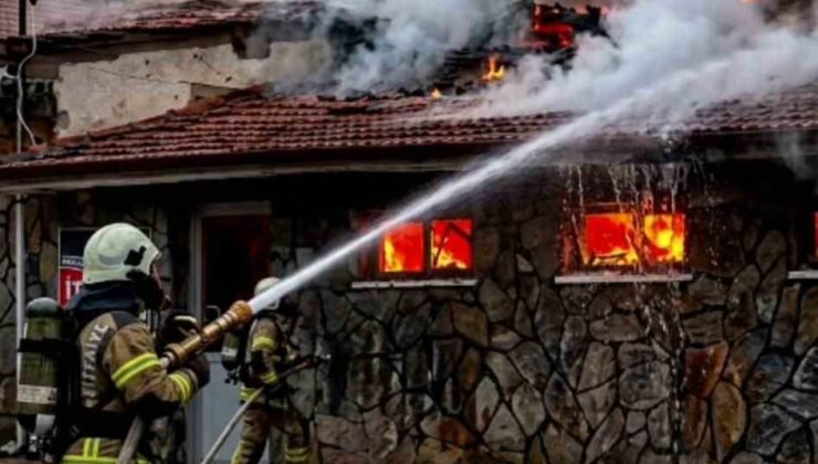 Kütahya’nın tarihi Ilıca Aslanlı Hamamı’nda yangın
