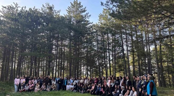 Kütahyalı kız öğrenciler Murat Dağı Kampı’nda buluştu