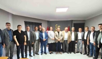 MHP İl Başkanı Özkan muhtarlarla bir araya geldi