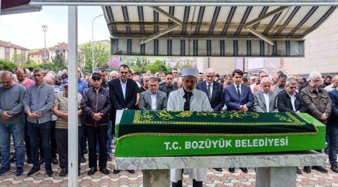 Muhtar İsmail Kıranlı son yolculuğuna uğurlandı