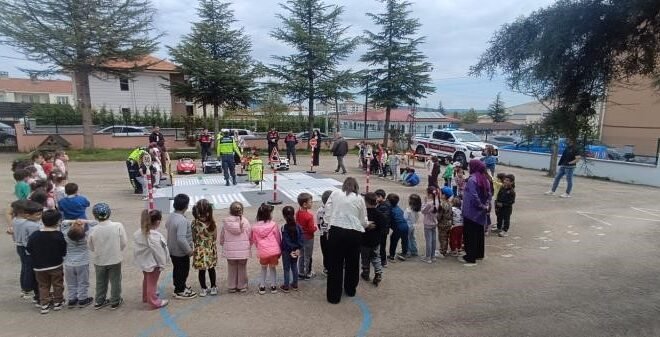 Pazaryeri’nde trafik bilinci küçük yaşta başladı