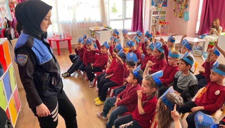 Polislerden miniklere eğitim