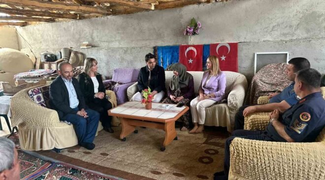 Refiye anne bayramda yalnız kalmadı