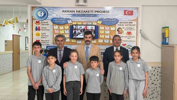 Sandıklı’da ’Akran Nezaketi Projesi’ hayata geçirildi