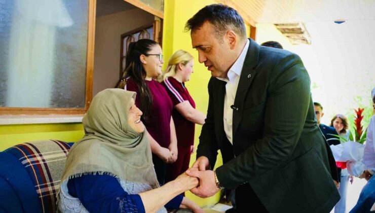 Şehit ailesine bayramda anlamlı buluşma