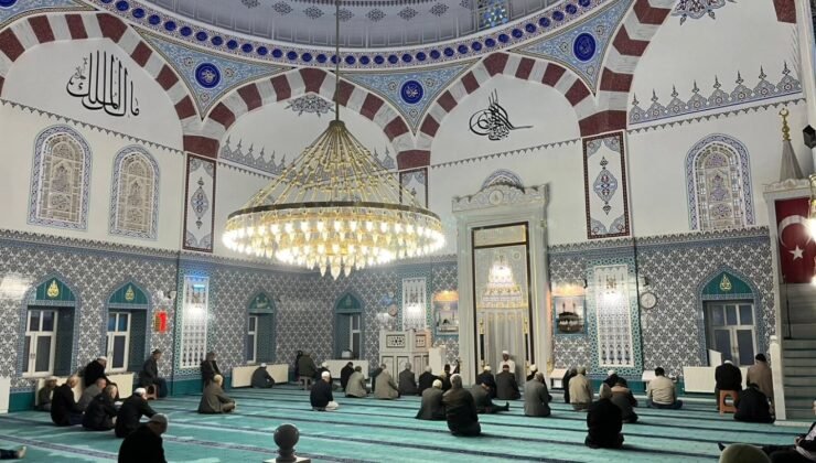 Simav’da sabah namazı buluşması