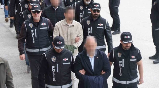 Tepebaşı Belediyesi’ne yönelik operasyonda 15 şüpheli tutuklandı