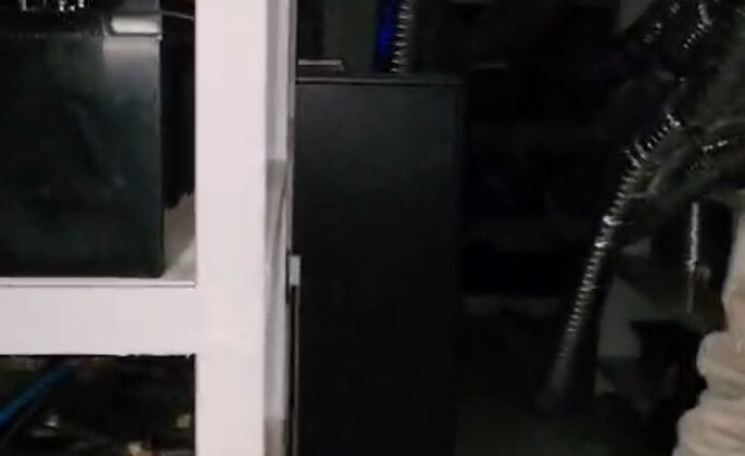 Tepebaşı operasyonunda gözaltına alınan şüphelinin bahçesine gömülü gizli oda bulundu