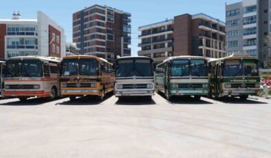Türkiye’nin dört bir yanından gelen klasik otobüsler Eskişehir’de buluştu