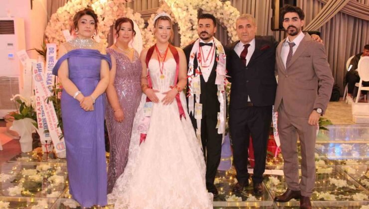 Uşak’ta 15 şahitli nikah töreni