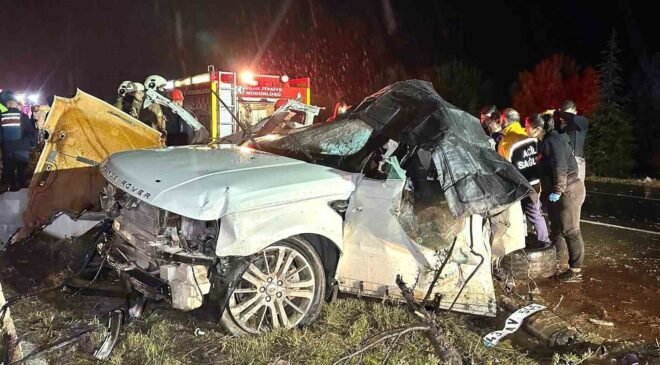 Uşak’taki zincirleme trafik kazası Kütahya’yı yasa boğdu