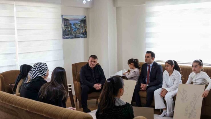 Vali Sözer çocuklarla bir araya geldi