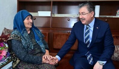 Vali Yılmaz’dan Ayşe teyzeye anlamlı ziyaret