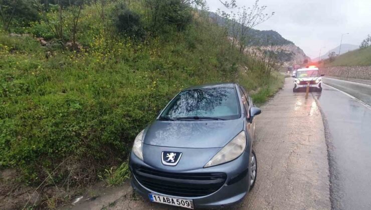Yağışlı hava kazayı da beraberinde getirdi