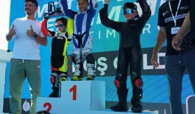 5 yaşındaki sporcu Türkiye Süpermoto Şampiyonası’nda şampiyonluğa ulaştı