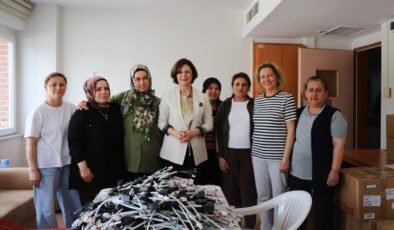 Başkan Ayşe Ünlüce Özel Bireyler ve Alzaymır Hastaları ile Buluştu