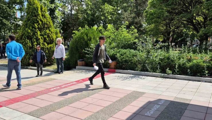 Adayı son anda sınava yetiştiren yakını: “Koş, ben mi koşacağım peşinden”
