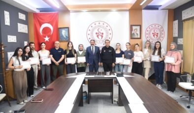 AFAD gönüllüsü öğrenciler ilk yardım belgelerini aldı