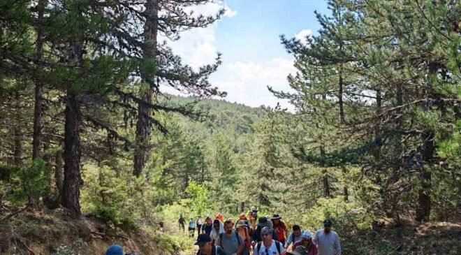 AFDOS, doğa tutkunlarını tarihi ve doğal güzellikleriyle öne çıkan Çukurca’da buluşturdu